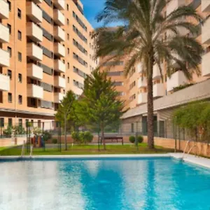  Apartamento Keywise Perfect Location Next To Maria Zambrano Station, Central , Beach ,Pool And Free Parking